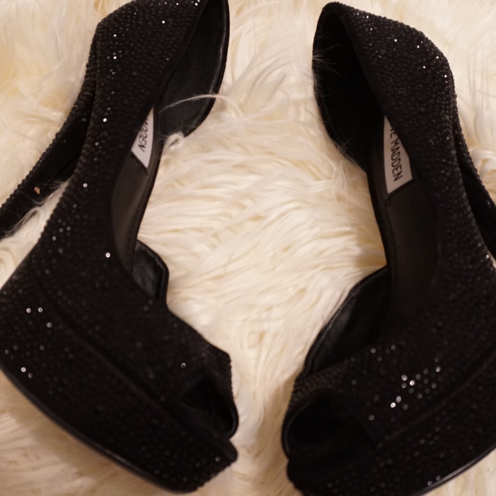 Heel - Picture 6 of 6